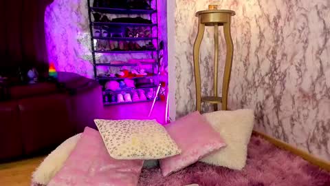    -  IG AnicolorsLive X AnicolorsLive        - online show from 01.28.25