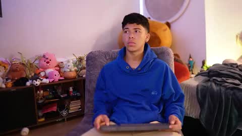 Juan  give it a thumbs up please its important online show from 09.22.25