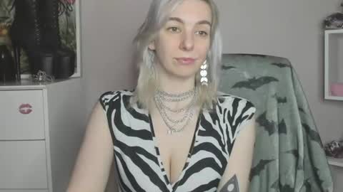 Snapshot of freeanne chatting on 07.08.26 Anne online show from 07.08.26