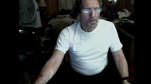 Snapshot of freedom_of_sexx chatting on 11.28.25 freedom of sexx online show from 11.28.25