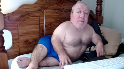 Cute Lil Man online show from 09.16.25