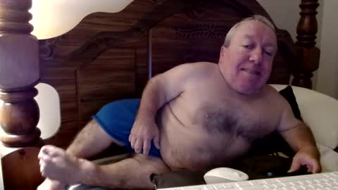 Cute Lil Man online show from 10.01.25