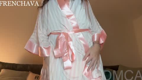 Ava online show from 10.05.25