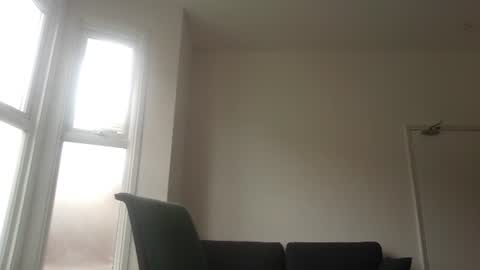 Snapshot of frenchbdmaninlondon chatting on 06.08.26 Horny Paul online show from 06.08.26