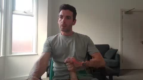 Snapshot of frenchbdmaninlondon chatting on 06.27.26 Horny Paul online show from 06.27.26