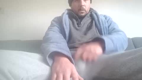 Snapshot of frenchhard0000 chatting on 01.12.25 Horny french hard online show from 01.12.25