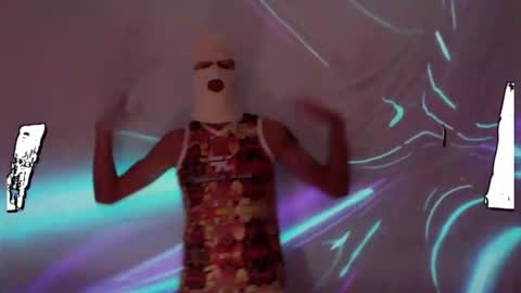 Snapshot of frenchkissdjfk chatting on 10.27.25 frenchkissdjfk online show from 10.27.25