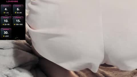 Snapshot of frenulumsnap chatting on 01.10.25 Meadow online show from 01.10.25