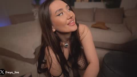 Freya online show from 03.01.25