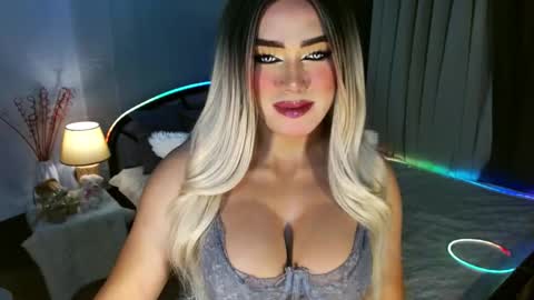 Miss Frea  online show from 12.19.25