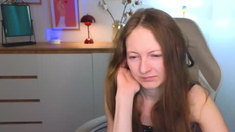 Snapshot of freya_nilsson chatting on 12.11.24 Freya online show from 12.11.24