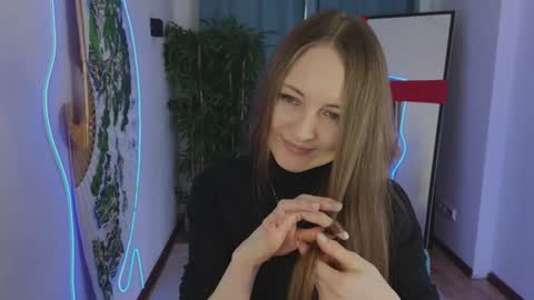 Snapshot of freya_nilsson chatting on 01.25.25 Freya online show from 01.25.25