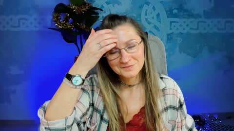 Frida Tander online show from 01.05.25