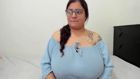 Snapshot of fromheaven_ chatting on 12.18.25 Lucy online show from 12.18.25