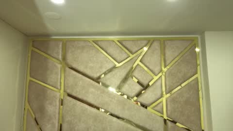 Snapshot of frreya_ chatting on 11.17.25 Frreya online show from 11.17.25