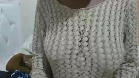 Snapshot of fruity28 chatting on 11.01.25 fruity28 online show from 11.01.25