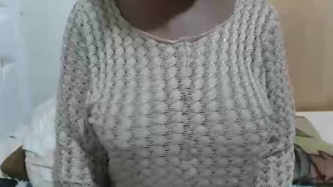 Snapshot of fruity28 chatting on 11.02.25 fruity28 online show from 11.02.25