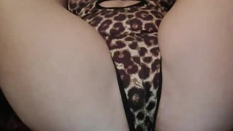 Snapshot of fuckanaries69 chatting on 11.19.25 Aries69 online show from 11.19.25