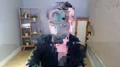   online show from 03.08.25