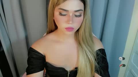 R A I N M O R A L E S  G M A I L . C O M online show from 03.26.26