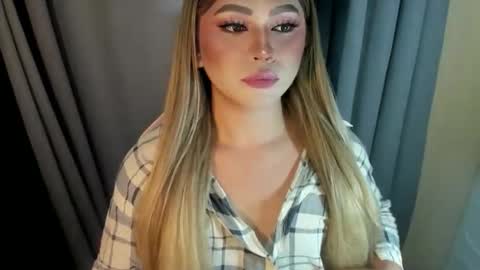 R A I N M O R A L E S  G M A I L . C O M online show from 04.13.26