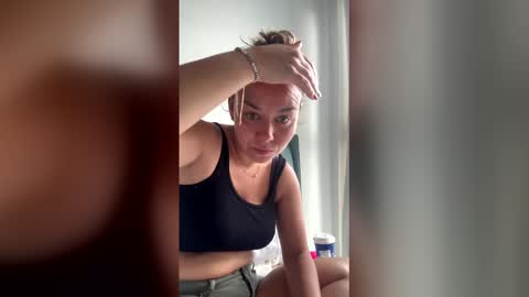 Snapshot of fuckhard4you chatting on 02.06.26 La online show from 02.06.26