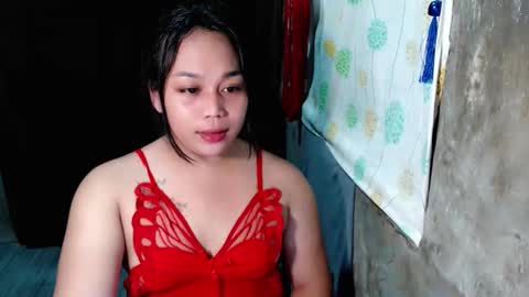 ITS ME CRYSTAL online show from 04.10.26