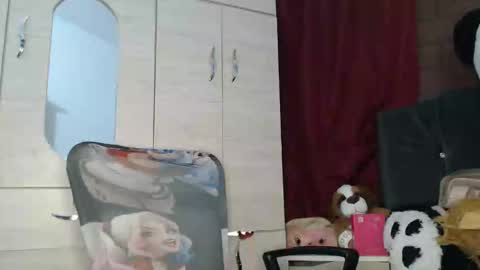 Mia and Gary  online show from 03.07.26