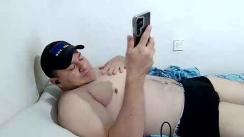 Snapshot of fuckynations chatting on 07.25.26 Fuckdirtymen online show from 07.25.26