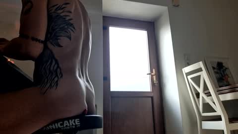 Snapshot of fullartofsex chatting on 01.24.25 FullArtOfSex online show from 01.24.25