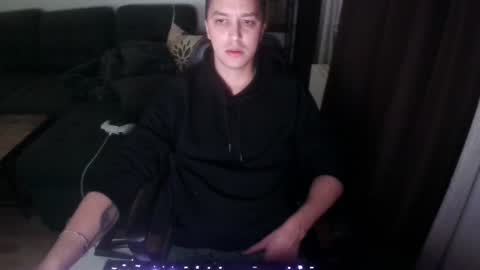 Snapshot of fululandready chatting on 02.08.25 fullandready online show from 02.08.25