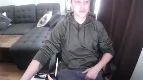 Snapshot of fululandready chatting on 02.13.25 fullandready online show from 02.13.25