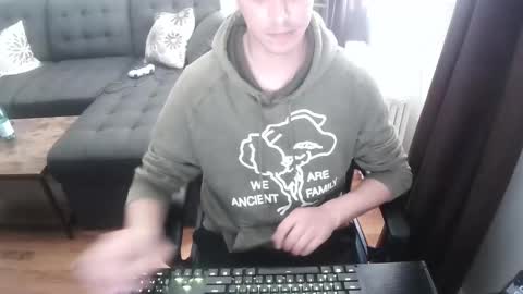 Snapshot of fululandready chatting on 10.07.25 fullandready online show from 10.07.25