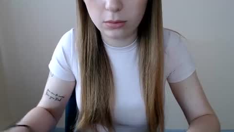 Snapshot of funemma000 chatting on 06.18.26 Emma online show from 06.18.26