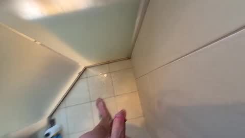 Snapshot of funfishing27 chatting on 12.13.25 funfishing27 online show from 12.13.25