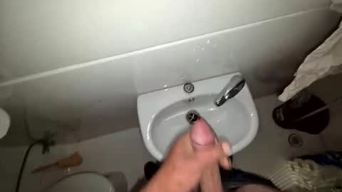 Snapshot of funfishing27 chatting on 12.17.25 funfishing27 online show from 12.17.25