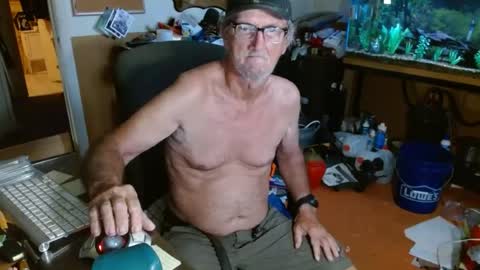Snapshot of funmike2000 chatting on 07.18.26 mike online show from 07.18.26