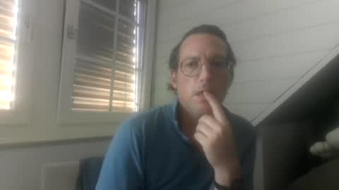 Snapshot of funneltunnel chatting on 07.16.26 funneltunnel online show from 07.16.26