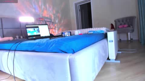 Just yours blondi 3 online show from 11.25.25