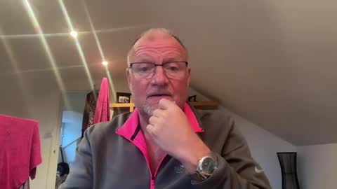 Snapshot of funtime88888 chatting on 12.18.25 funtime88888 online show from 12.18.25