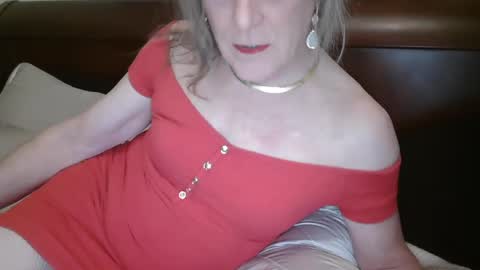 Snapshot of funtimetgirl chatting on 02.15.25 Jessie Love online show from 02.15.25