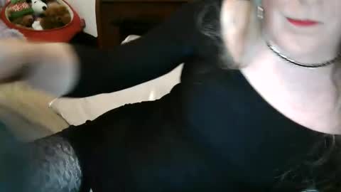 Jessie Love online show from 04.25.26