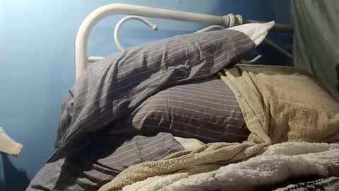 funundertheburk6414270497 online show from 11.25.25