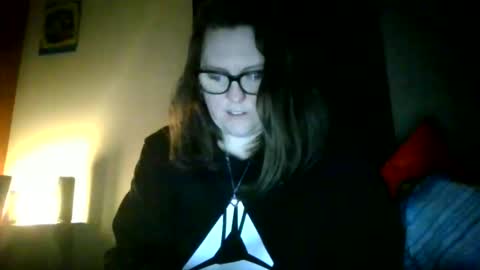 fuzzypeaches87 online show from 03.25.26