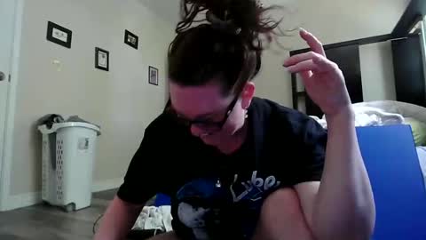 fuzzypeaches87 online show from 06.07.26