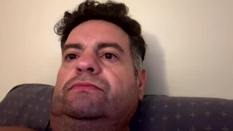 Snapshot of fvmendoza chatting on 10.17.25 fvmendoza online show from 10.17.25