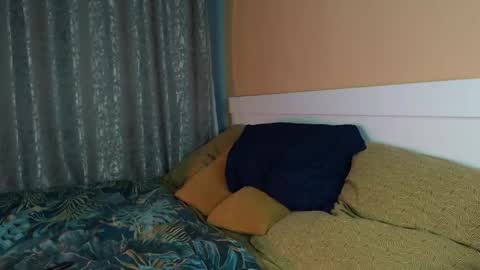 Ian online show from 10.21.25