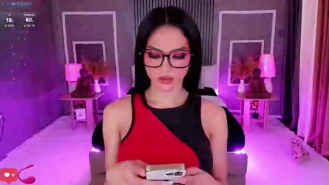 Snapshot of gab_quinn chatting on 03.11.25 GAB online show from 03.11.25
