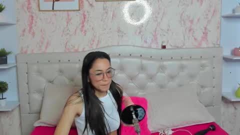 Snapshot of gabbieskinny chatting on 11.10.25 gabbieskinny online show from 11.10.25