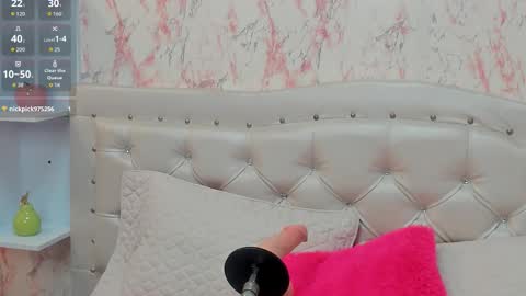 Snapshot of gabbieskinny chatting on 11.15.25 gabbieskinny online show from 11.15.25